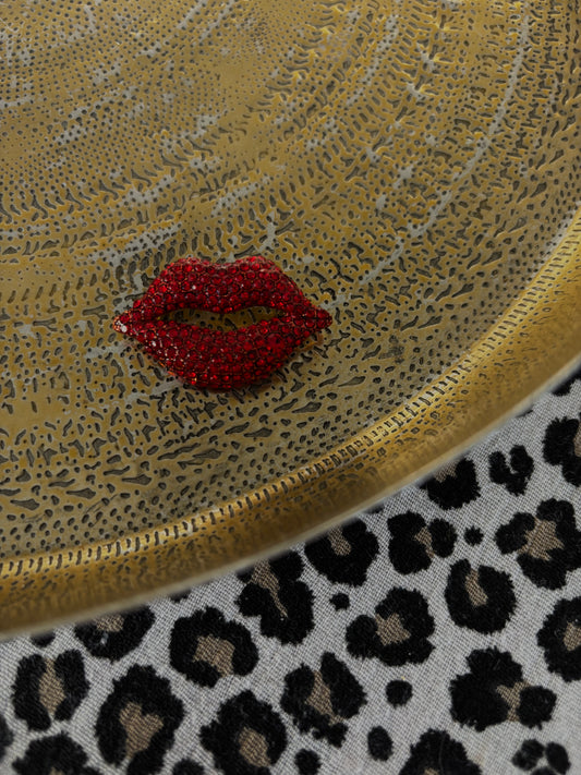 Lippen Broche